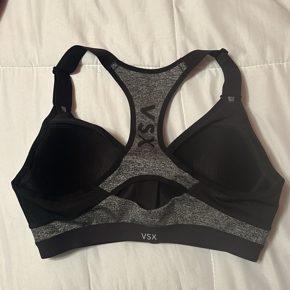NWOT Victorias Secret Sport Bra - Picture 2 of 4